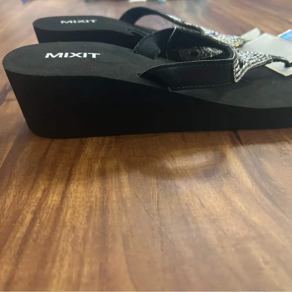NWT Mixit diamonds and Pearls Black and Silver Women's Sandals Flip Flops - Picture 5 of 10